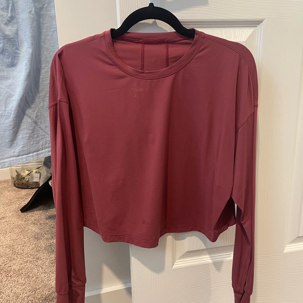 lululemon abrasion resistant top